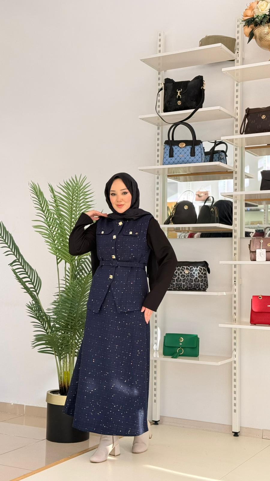 Armine Trend Kendinden Simli Kemer Detaylı Etekli Takım