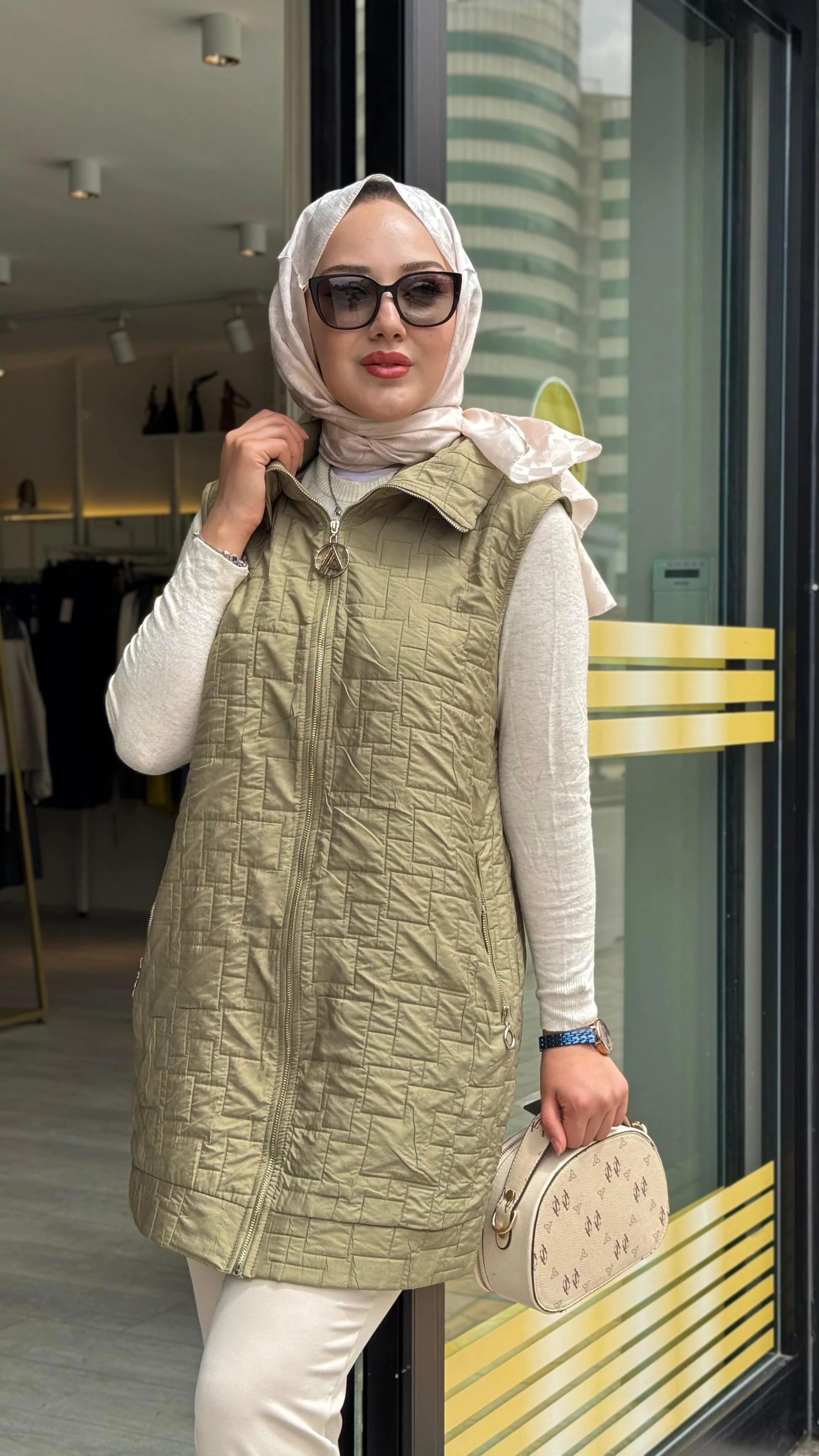 Armine Trend Fermuarlı Kapitone Desenli Rahat Kesim Yelek
