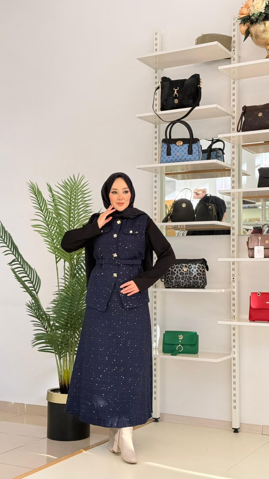 Armine Trend Kendinden Simli Kemer Detaylı Etekli Takım